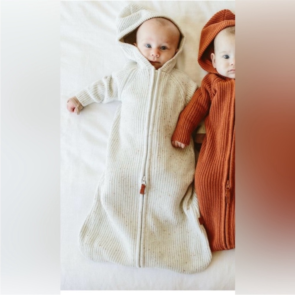 goumi wearable knit blanket